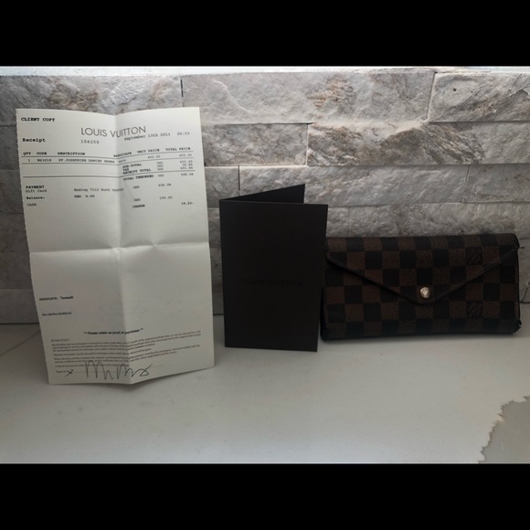 Louis Vuitton wallet-Authentic - Picture 5 of 9